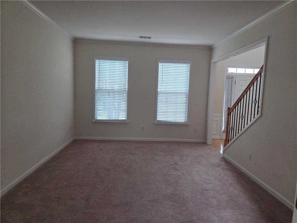 8155 Cavendish Pl - Photo 5 of 35