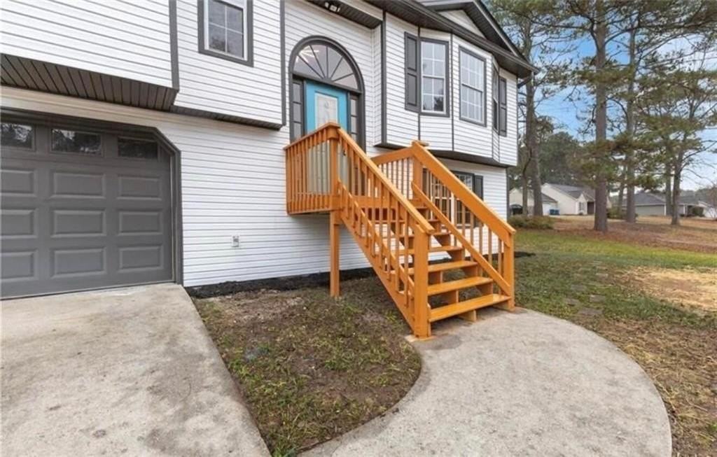 934 Bay Ridge Dr - Photo 3 of 40