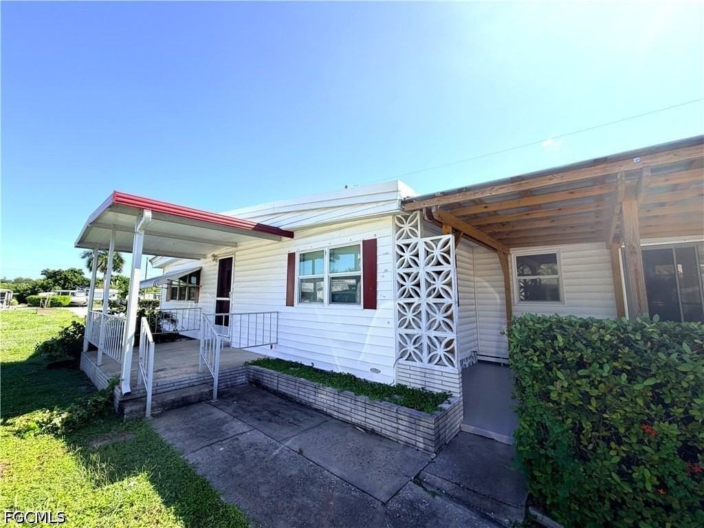 139 Gaslight Ave - Photo 4 of 23