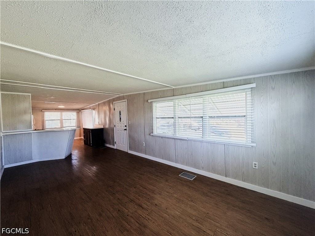 139 Gaslight Ave - Photo 6 of 23