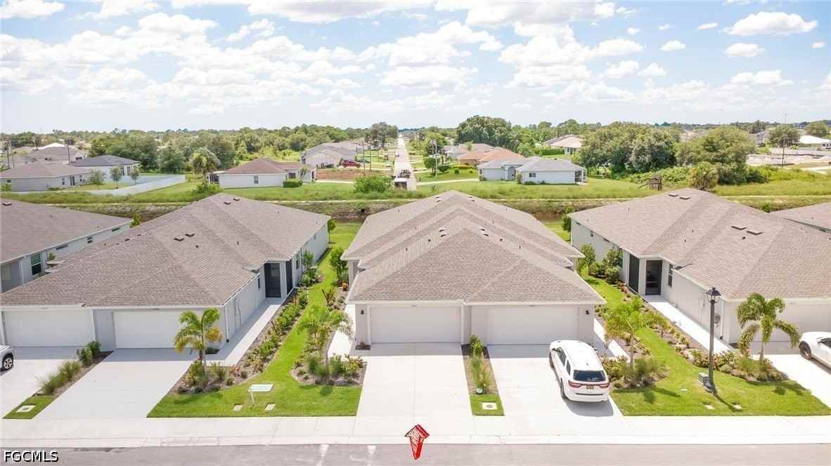 20601 Hazelnut Ct - Photo 3 of 41