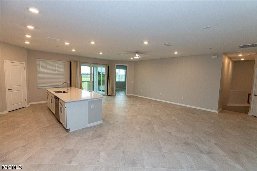 15908 Green Acres Ave #4421 - Photo 4 of 24