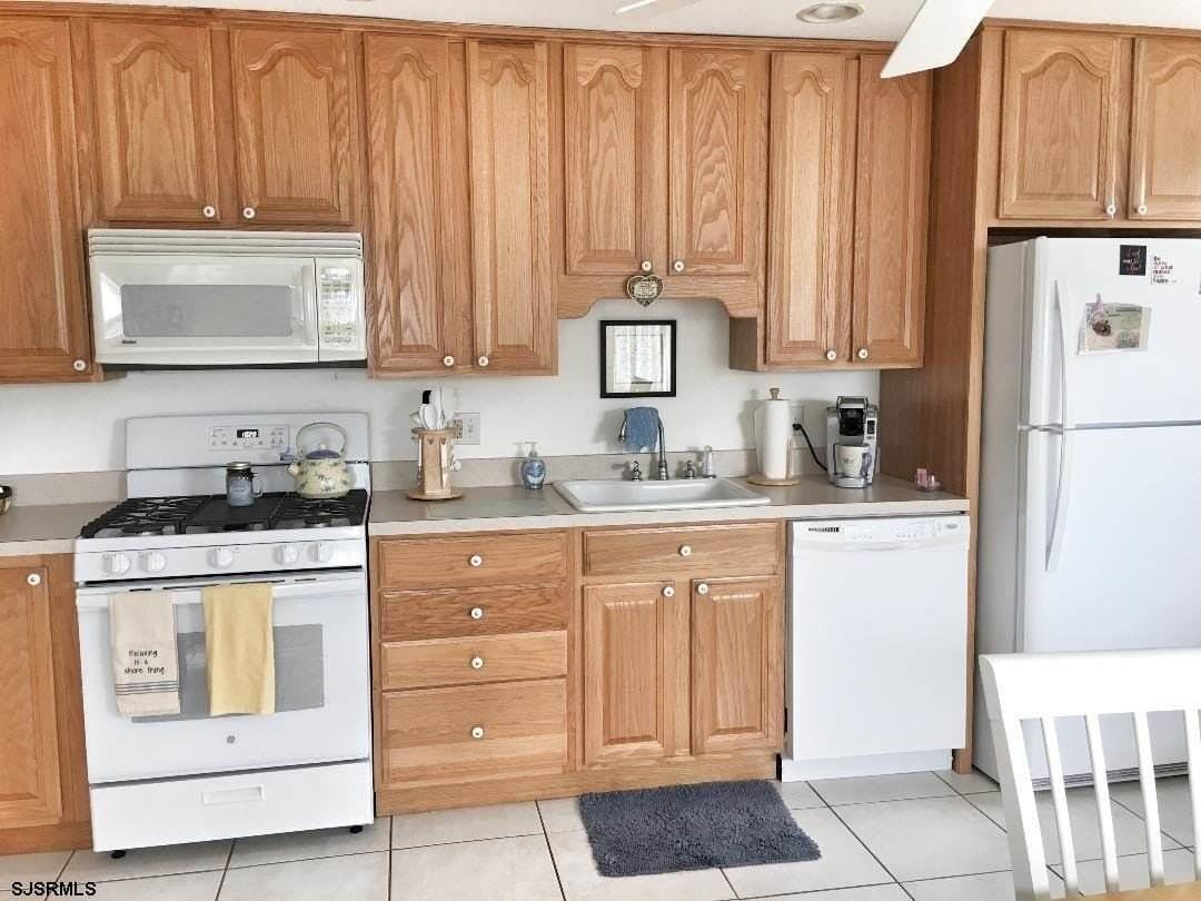 209 N Rosborough Ave - Photo 6 of 16