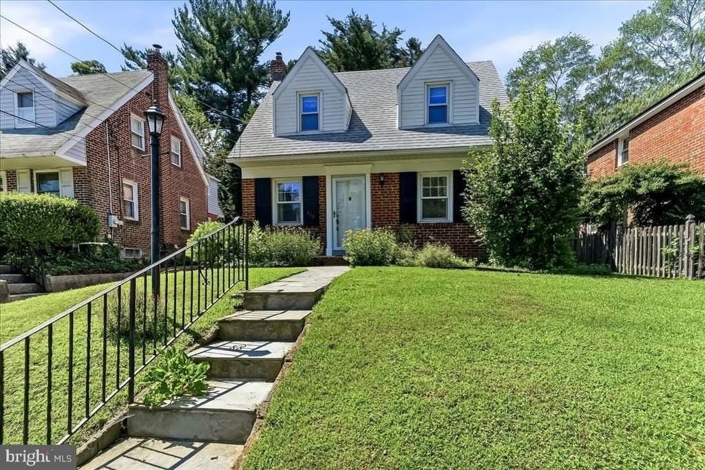 416 Valley View Rd - Photo 2 of 37