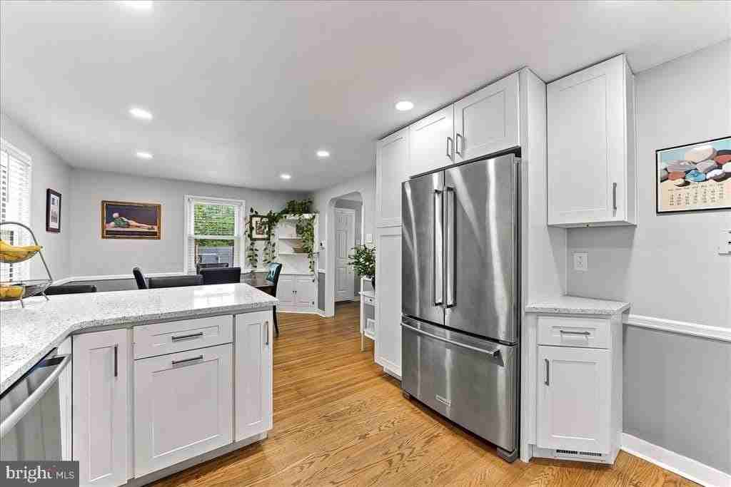 416 Valley View Rd - Photo 6 of 37