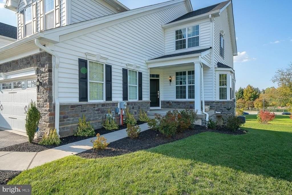 3701 Parris Blvd - Photo 4 of 50