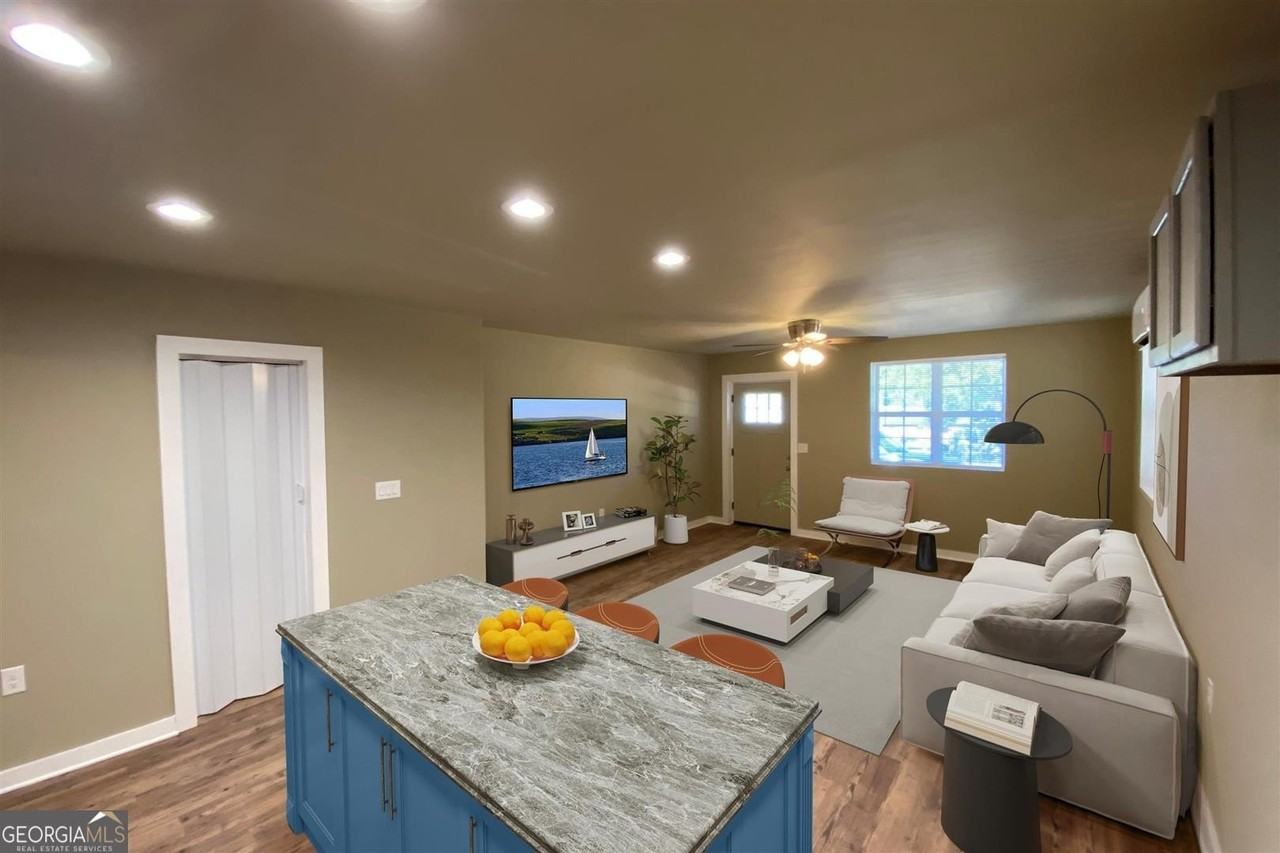 206 Sorrells St #A - Photo 6 of 12