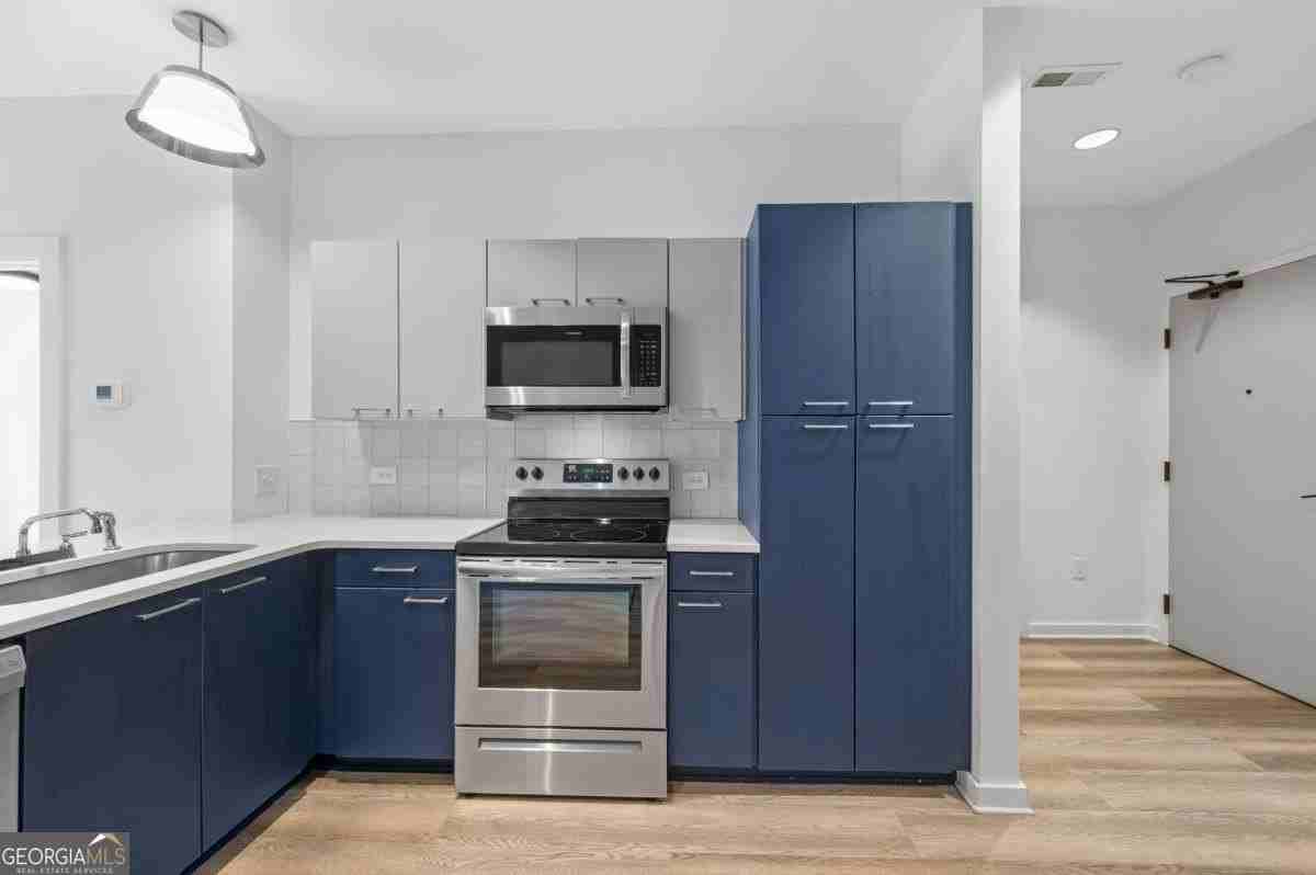 512 Flat Shoals Ave Se #206 - Photo 4 of 22