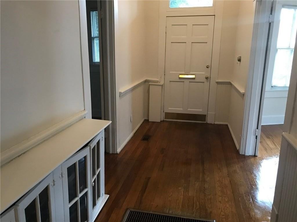 855 Savannah St - Photo 7 of 19