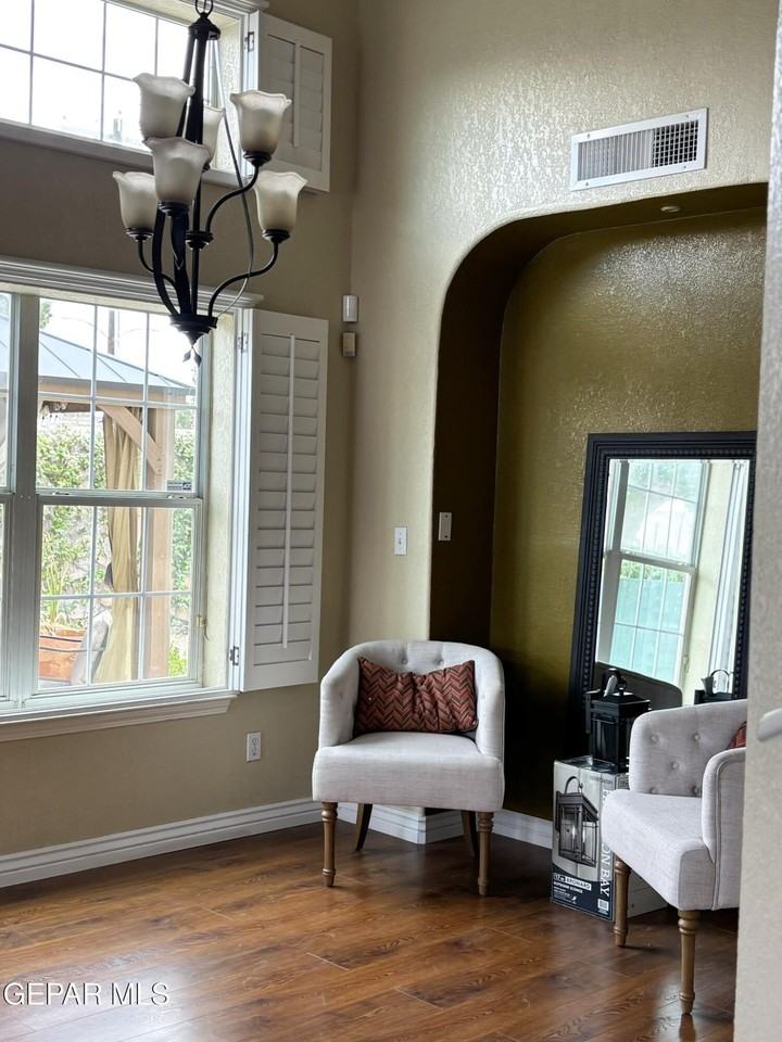 2313 Passage Pl - Photo 4 of 35