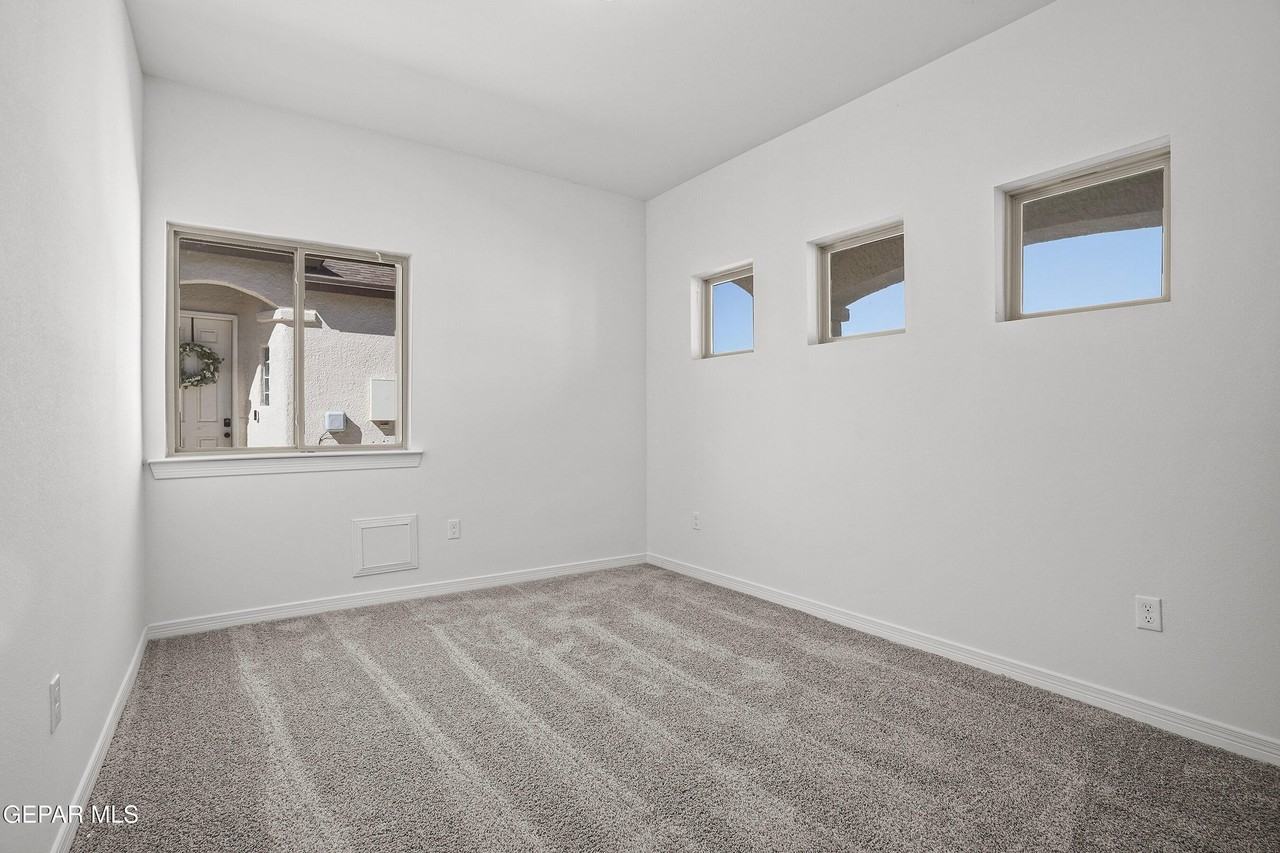 14372 Bill Lazor Pkwy - Photo 4 of 22