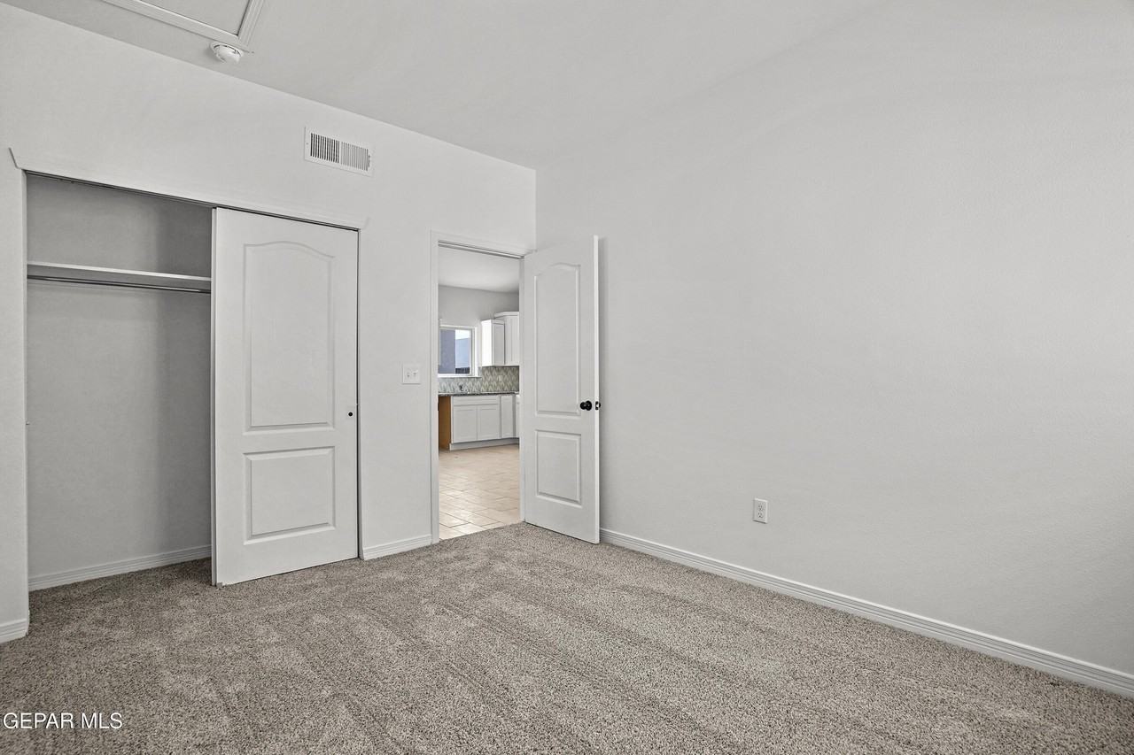 14372 Bill Lazor Pkwy - Photo 5 of 22