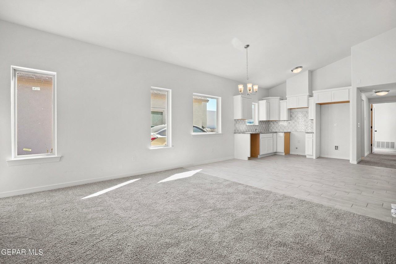 14372 Bill Lazor Pkwy - Photo 7 of 22