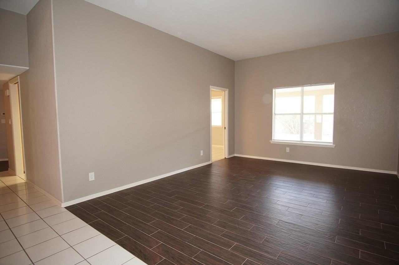 6525 Brisa Del Mar Dr - Photo 3 of 23
