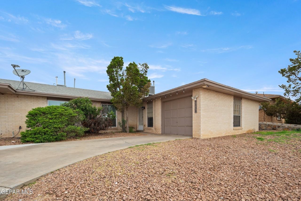 7139 Orizaba Ave - Photo 5 of 5