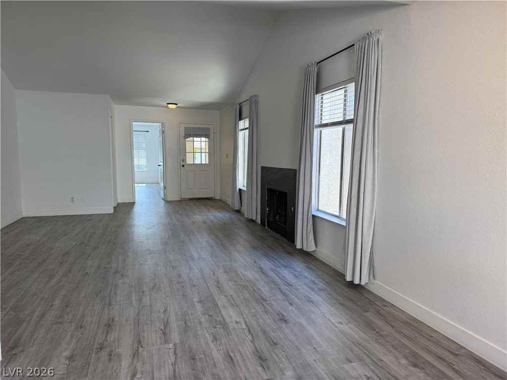 2507 Berwick Ct - Photo 3 of 14