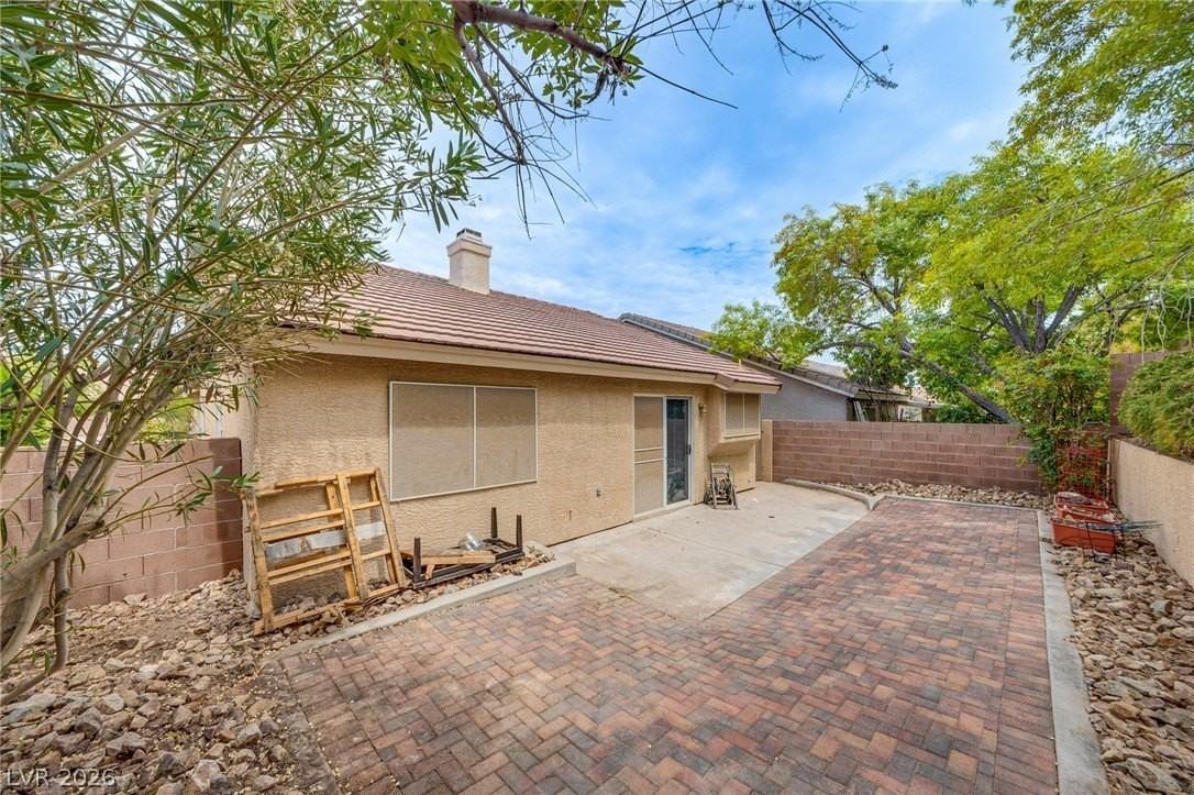 9829 Panorama Cliff Dr - Photo 3 of 15