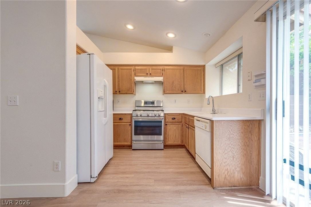 9829 Panorama Cliff Dr - Photo 7 of 15