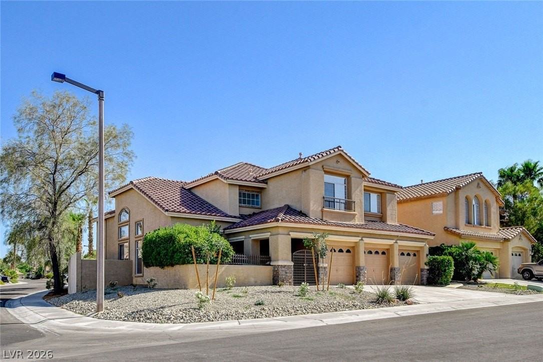 8401 Desert Quail Dr - Photo 3 of 50