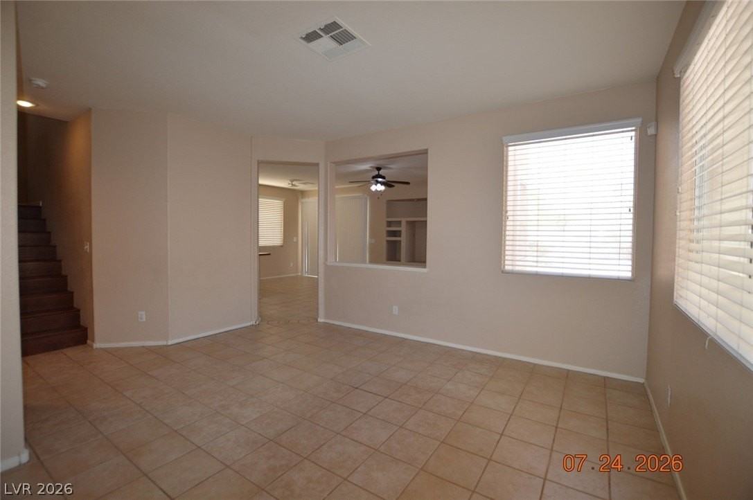 10656 Primrose Arbor Ave - Photo 2 of 19