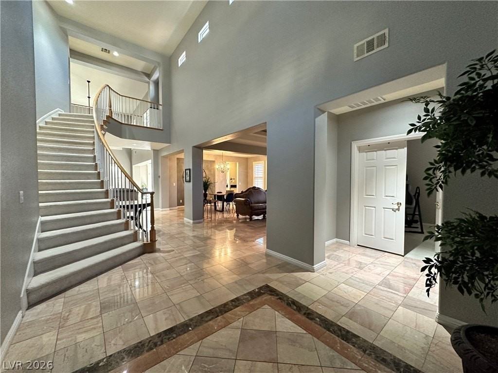1211 Martini Dr - Photo 5 of 42