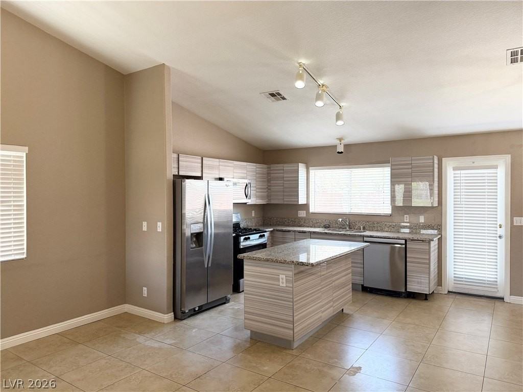 2134 Pescara Ct - Photo 4 of 18