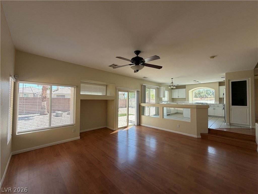 10972 Ladyburn Ct - Photo 3 of 18