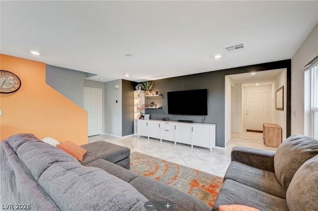 7040 Fossil Lake St - Photo 2 of 16