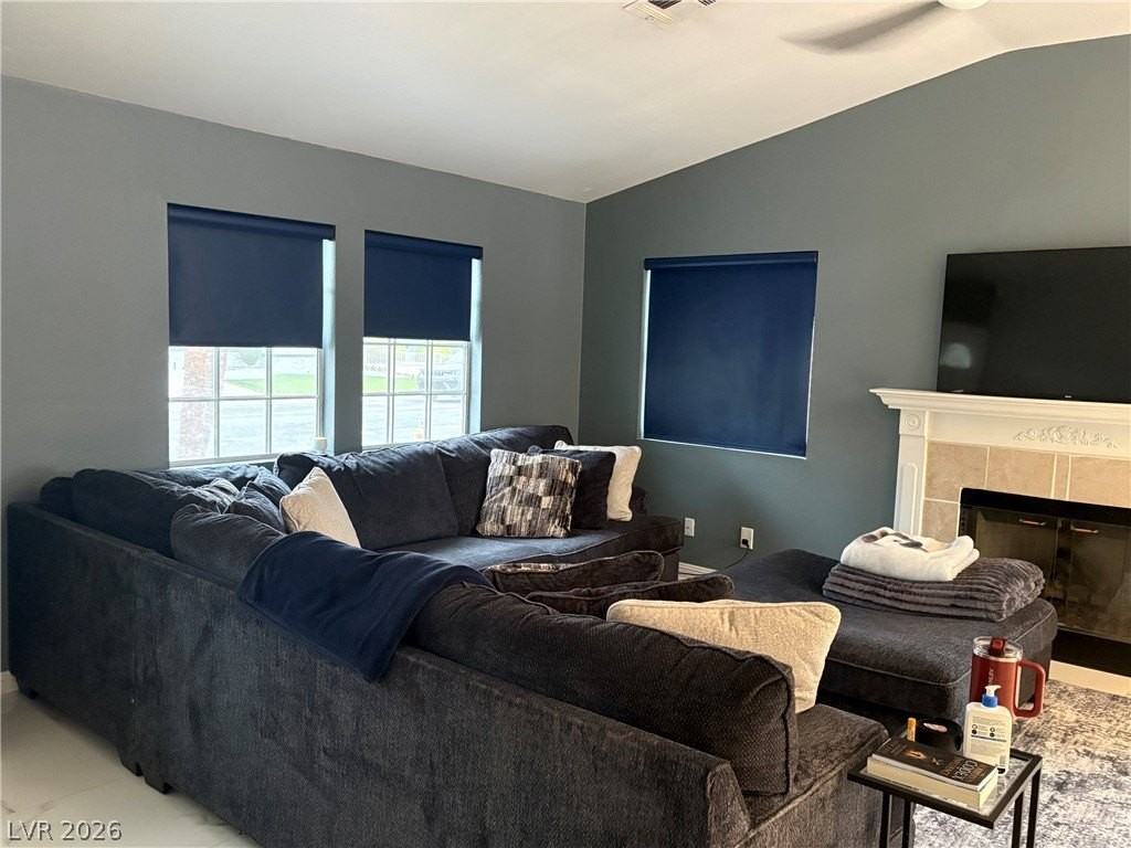 4402 Cassandra Dr - Photo 3 of 27