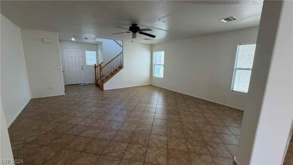 718 Thornford St - Photo 5 of 22