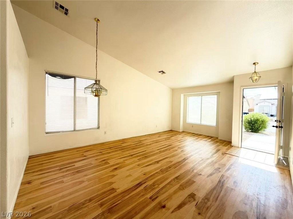 2732 Echo Springs St - Photo 5 of 19
