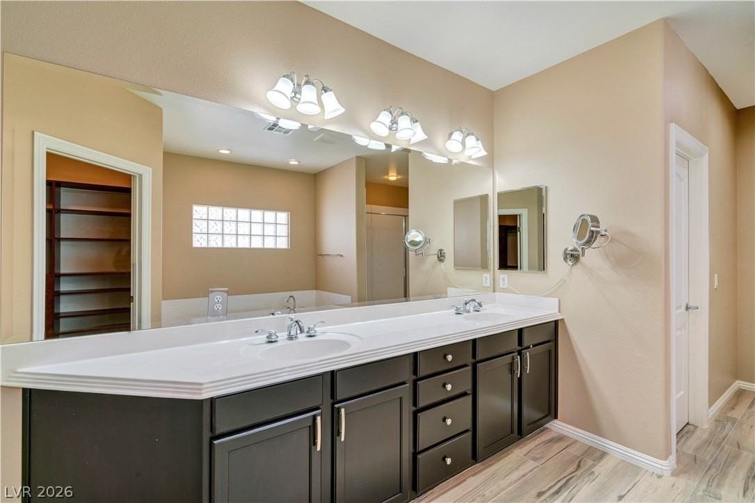 9180 Worsley Park Pl - Photo 5 of 44