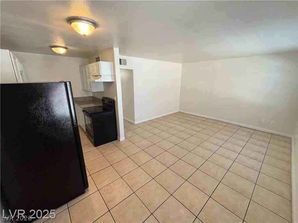 1420 Putnam Ave #4 - Photo 6 of 18