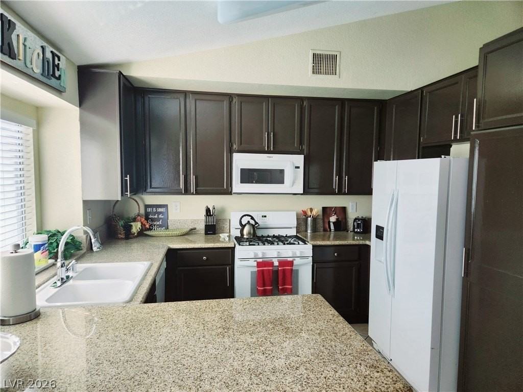 3332 Canyon Lake Dr - Photo 5 of 16