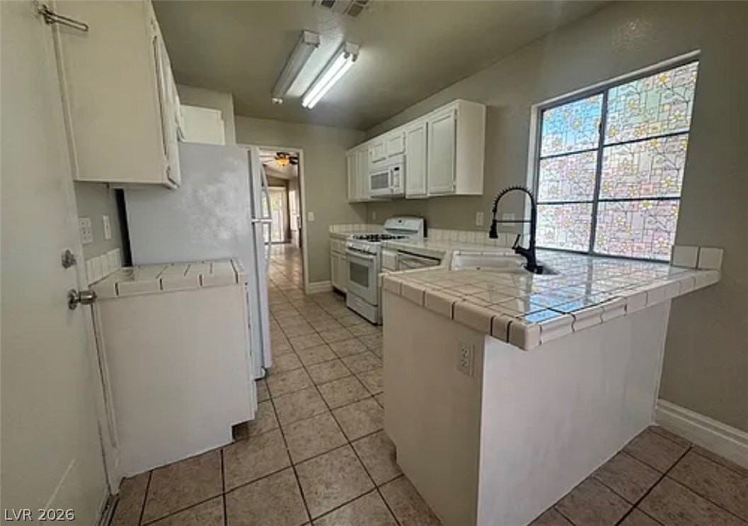 7030 Orange Grove Ln - Photo 7 of 11