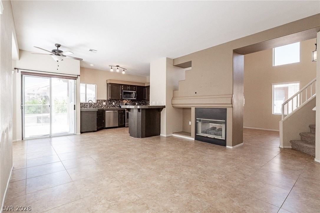 8791 Arawana Pl - Photo 7 of 35