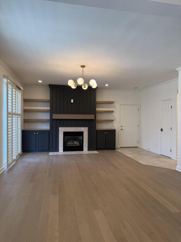 37 Fentree Dr #A - Photo 3 of 17