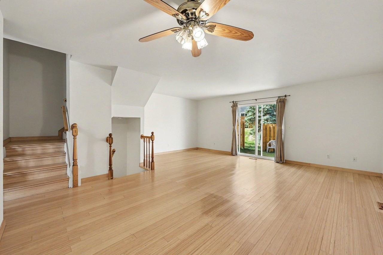 3422 Burbank Dr - Photo 4 of 20