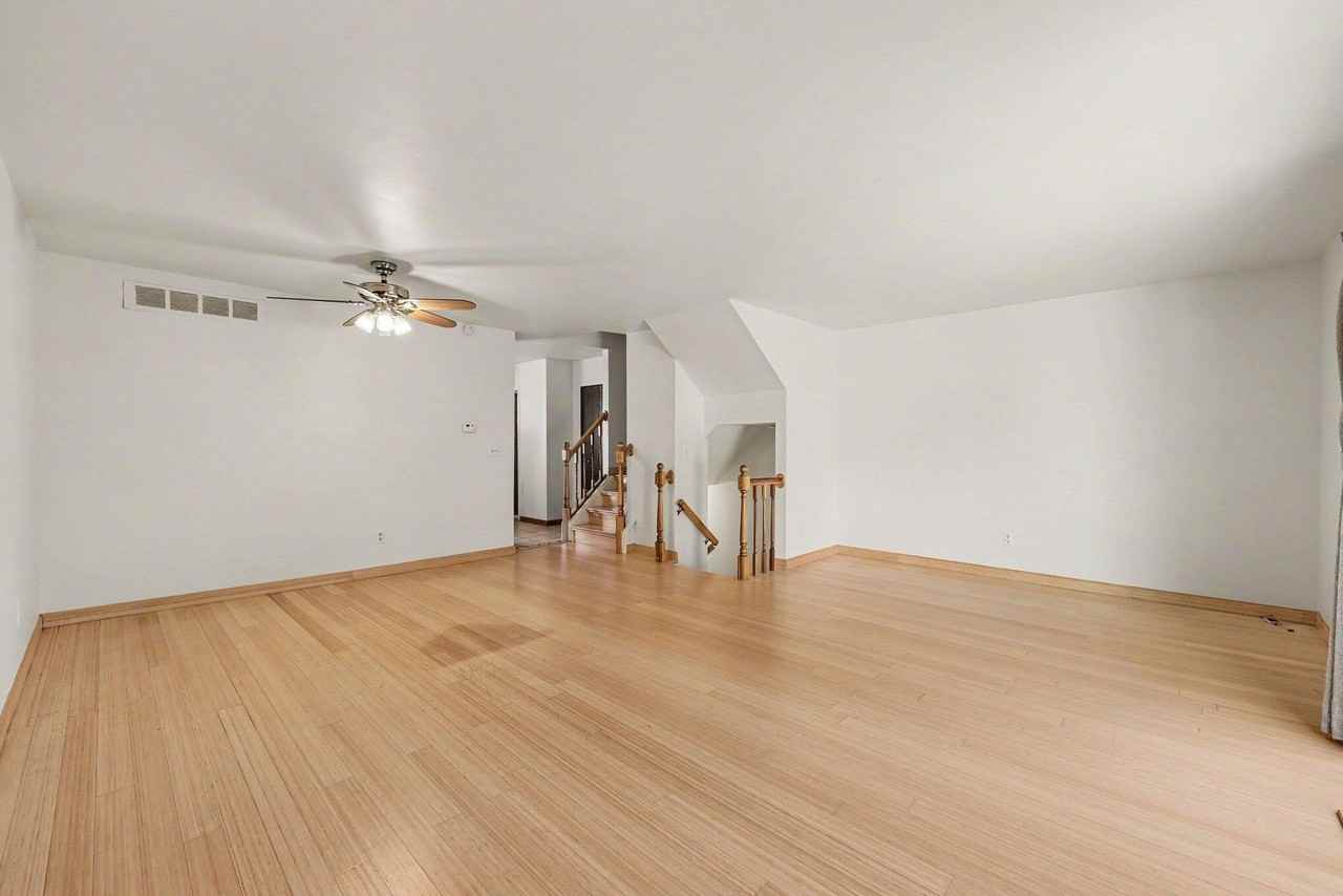3422 Burbank Dr - Photo 5 of 20