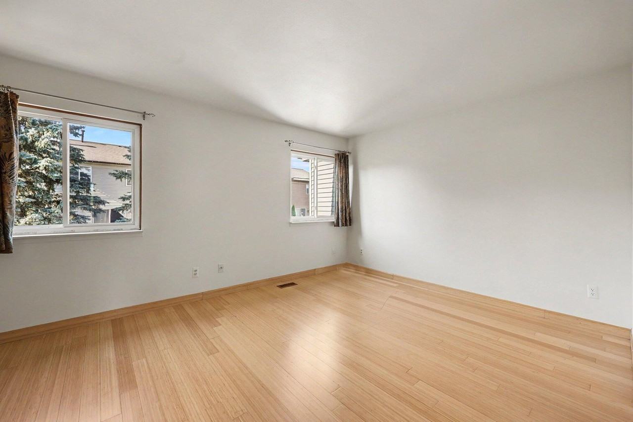 3422 Burbank Dr - Photo 6 of 20