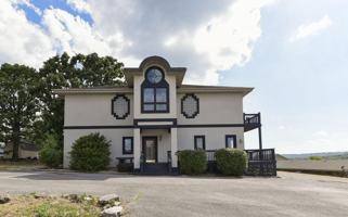 featured image of 4 Kissee Ave #2