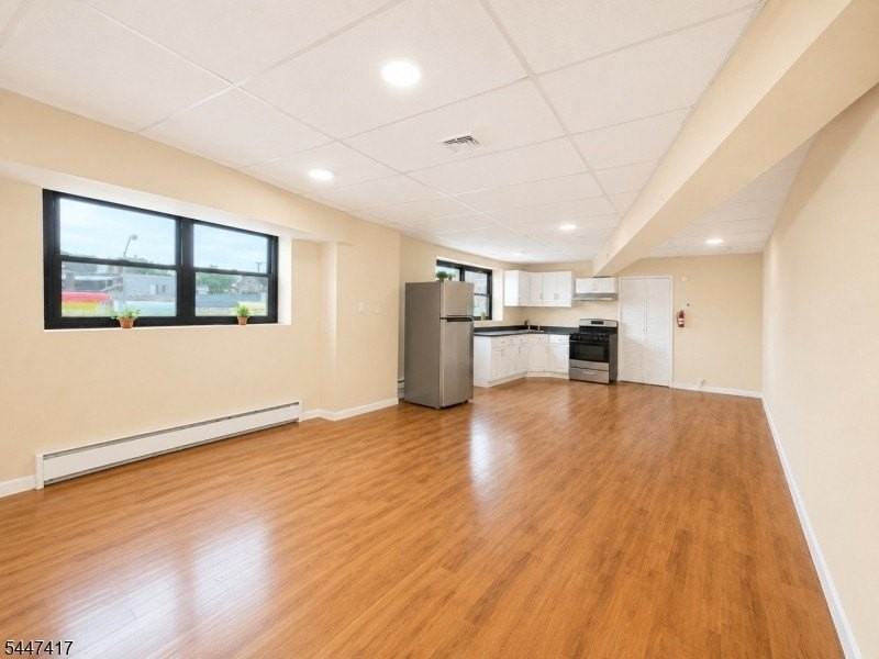 191 Bloomfield Ave #1F - Photo 3 of 6
