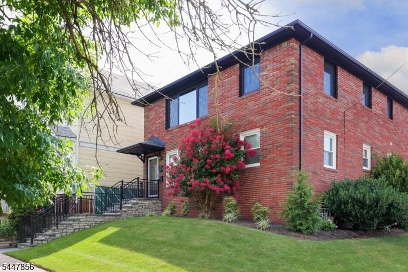 400 Knopf St - Photo 2 of 44
