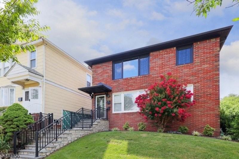 400 Knopf St - Photo 3 of 44