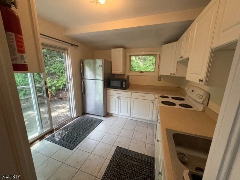 109 Carey Ave - Photo 3 of 15