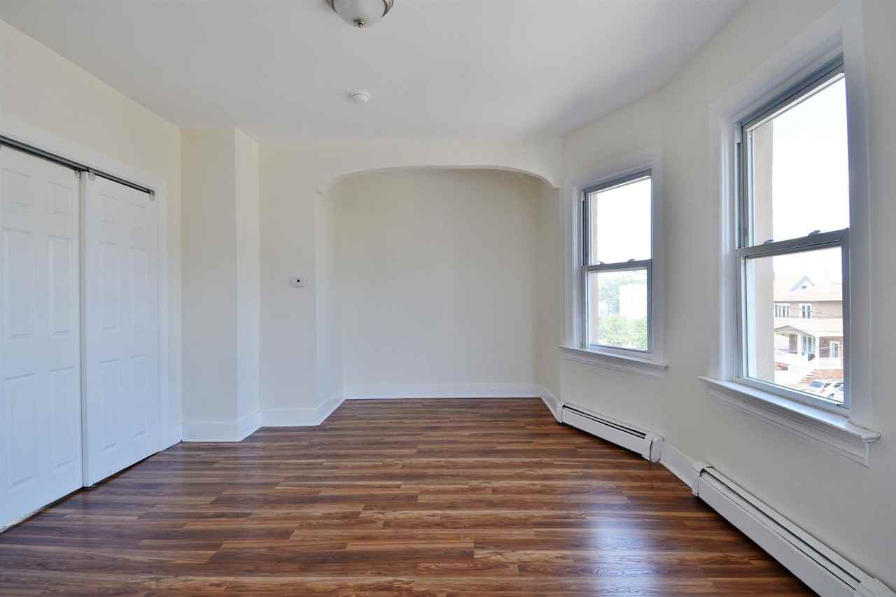 135 Lord Ave #2 - Photo 4 of 24