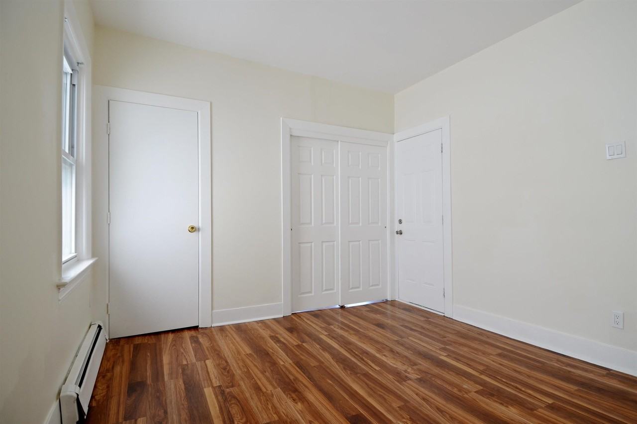 135 Lord Ave #2 - Photo 7 of 24