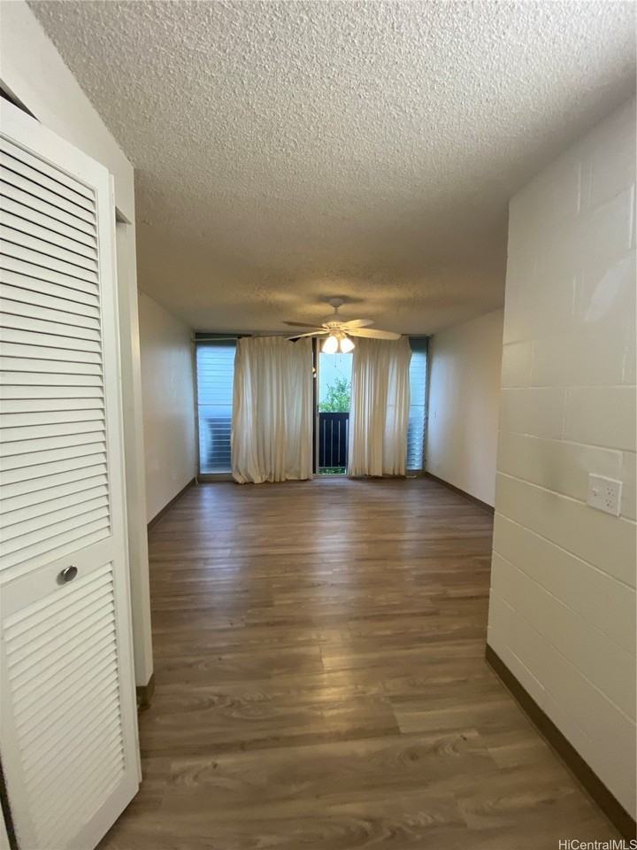 1436 Kewalo St #204 - Photo 6 of 8