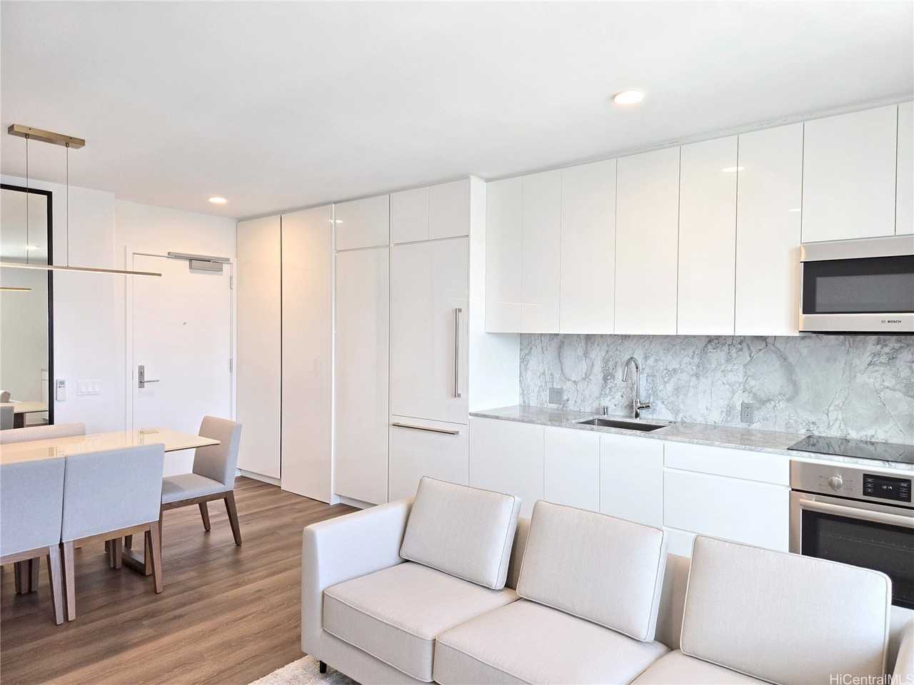 987 Queen St #4003 - Photo 4 of 25