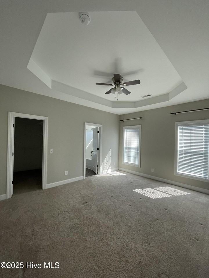 3909 Pensacola Dr - Photo 4 of 8